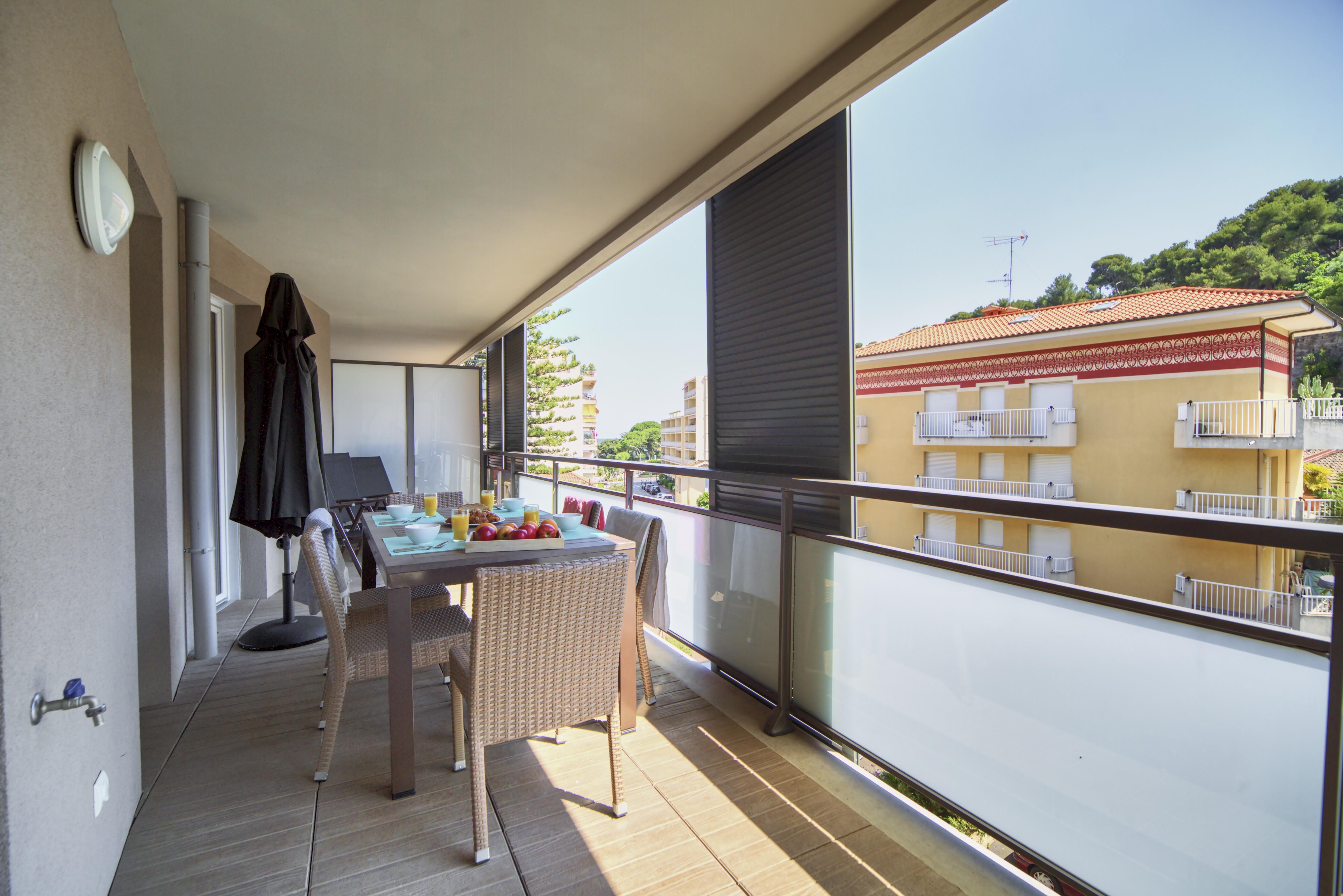 Residence Pierre & Vacances Premium Julia Augusta Roquebrune-Cap-Martin Bagian luar foto