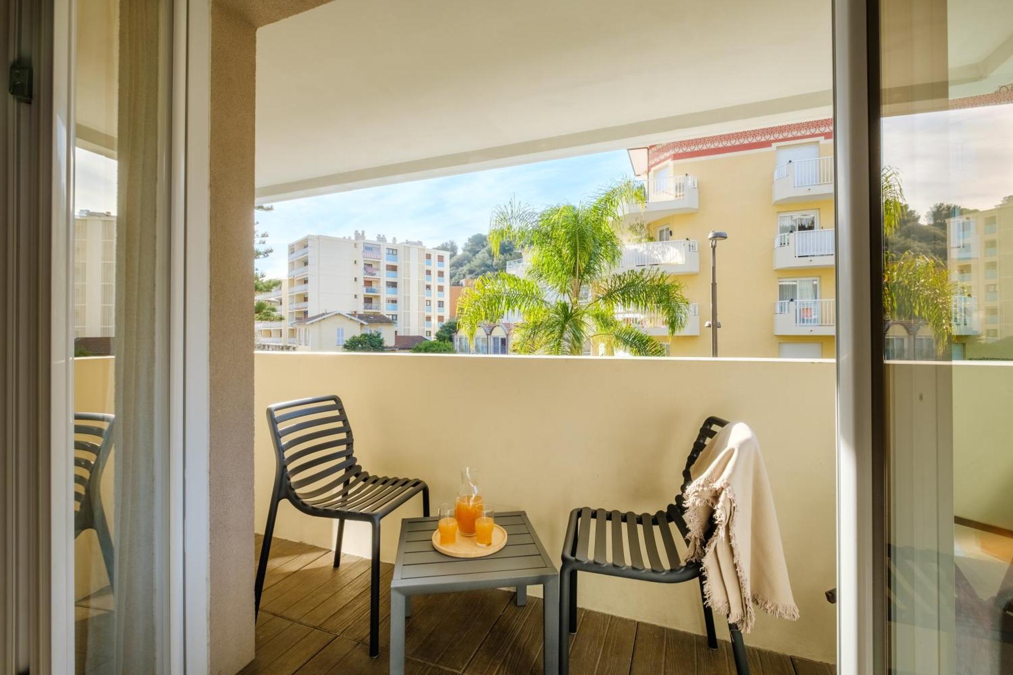 Residence Pierre & Vacances Premium Julia Augusta Roquebrune-Cap-Martin Bagian luar foto